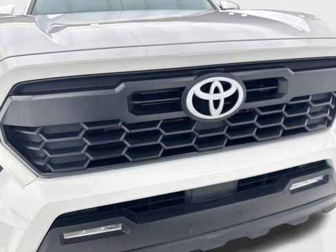 Used 2024 Toyota Tacoma TRD Off-Road AWD/4WD image 26