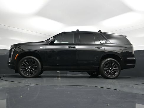 Used 2025 Cadillac Escalade Sport w/ LPO, ONYX Package AWD/4WD image 21
