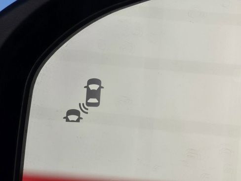 Used 2025 Honda HR-V Sport image 18