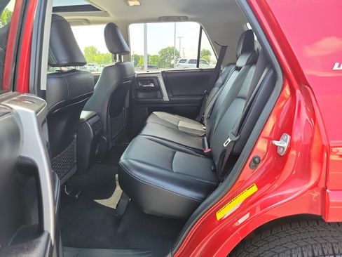 Certified 2021 Toyota 4Runner Limited AWD/4WD image 10