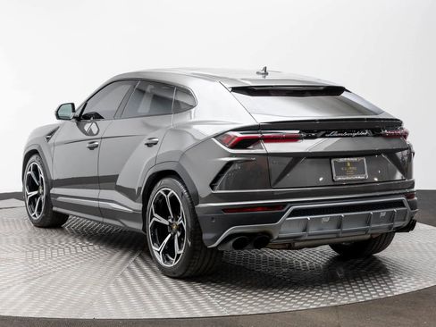 Used 2022 Lamborghini Urus image 4