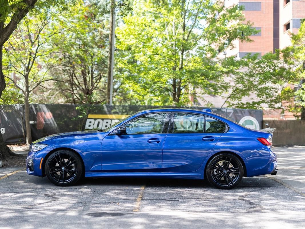 Used 2022 BMW 330i Sedan w/ M Sport Package RWD image 12