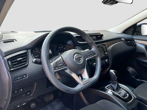 Used 2022 Nissan Rogue Sport S FWD image 9
