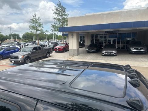 Used 2016 Ford F250 Lariat w/ Lariat Ultimate Package image 7