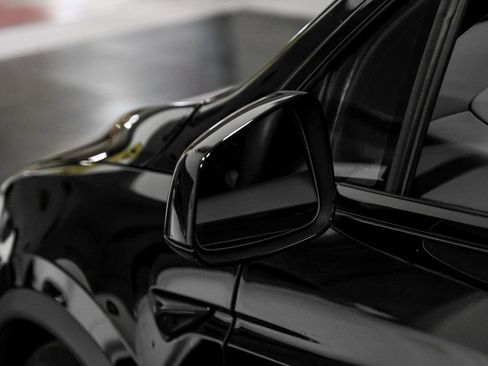 Used 2023 Tesla Model X AWD/4WD image 34