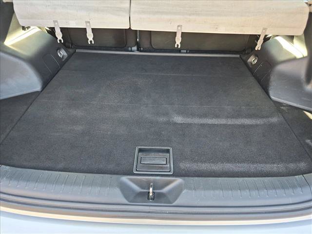 Used 2016 Toyota Prius V Two FWD image 6