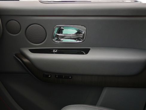 Certified 2023 Rolls-Royce Cullinan AWD/4WD image 11
