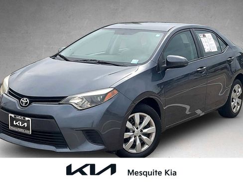 Used 2014 Toyota Corolla LE FWD image 1