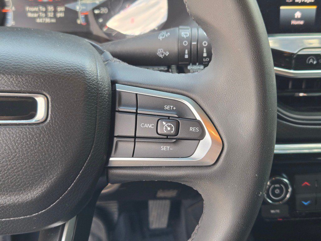 Used 2024 Jeep Compass Latitude w/ Altitude Special Edition AWD/4WD image 30