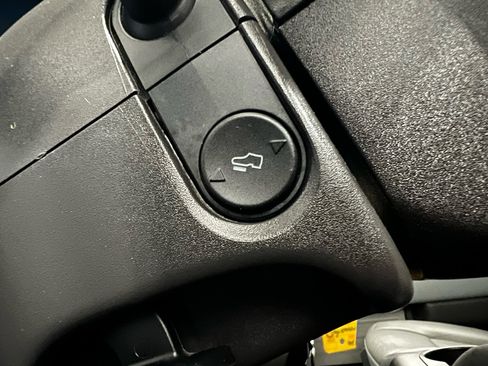 Used 2014 Ford F150 XLT w/ Equipment Group 302A Luxury image 36