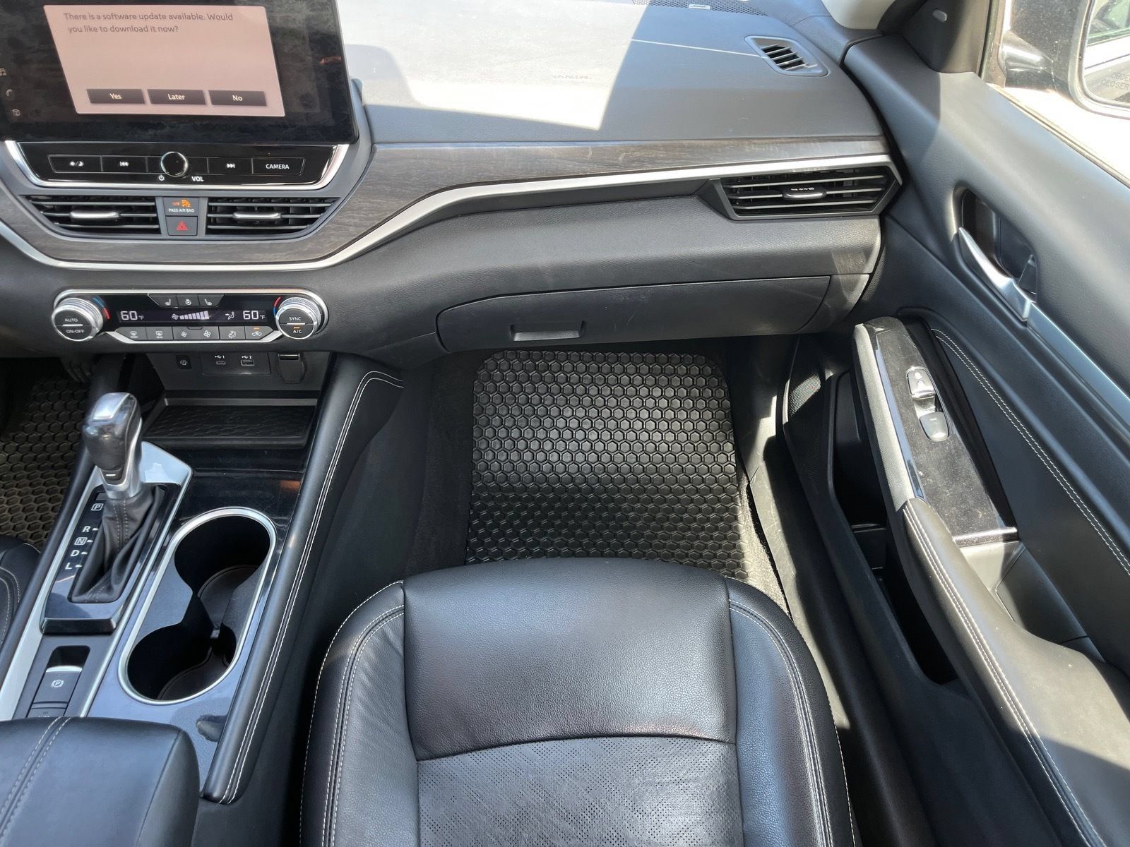 Used 2023 Nissan Altima 2.5 SL FWD image 15