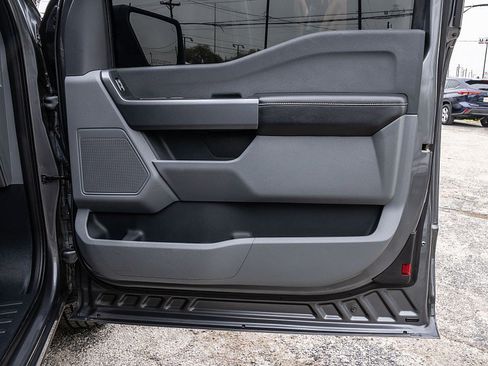 Used 2021 Ford F150 XLT image 12