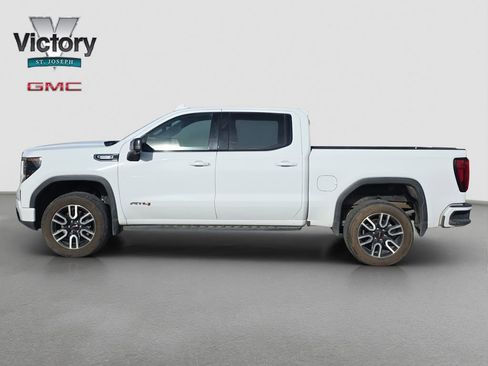 Used 2023 GMC Sierra 1500 AT4 w/ AT4 Premium Package image 6