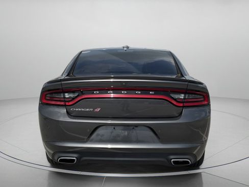 Used 2018 Dodge Charger GT AWD/4WD image 4