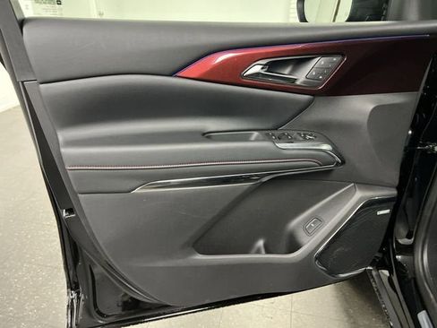 New 2026 Chevrolet Traverse RS w/ LPO, Floor Liner Package image 23