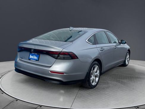 Certified 2023 Honda Accord LX image 5