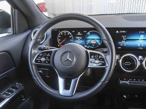 Used 2022 Mercedes-Benz GLA 250 image 11