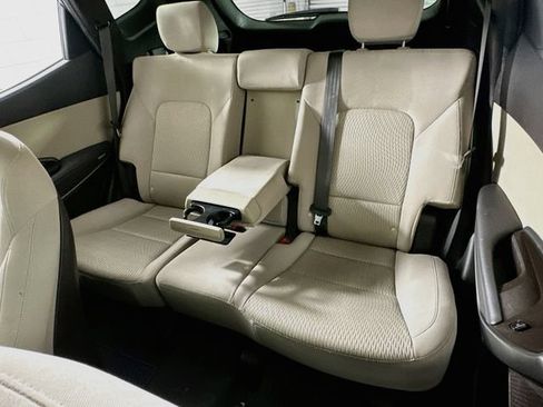 Used 2017 Hyundai Santa Fe Sport AWD/4WD image 11