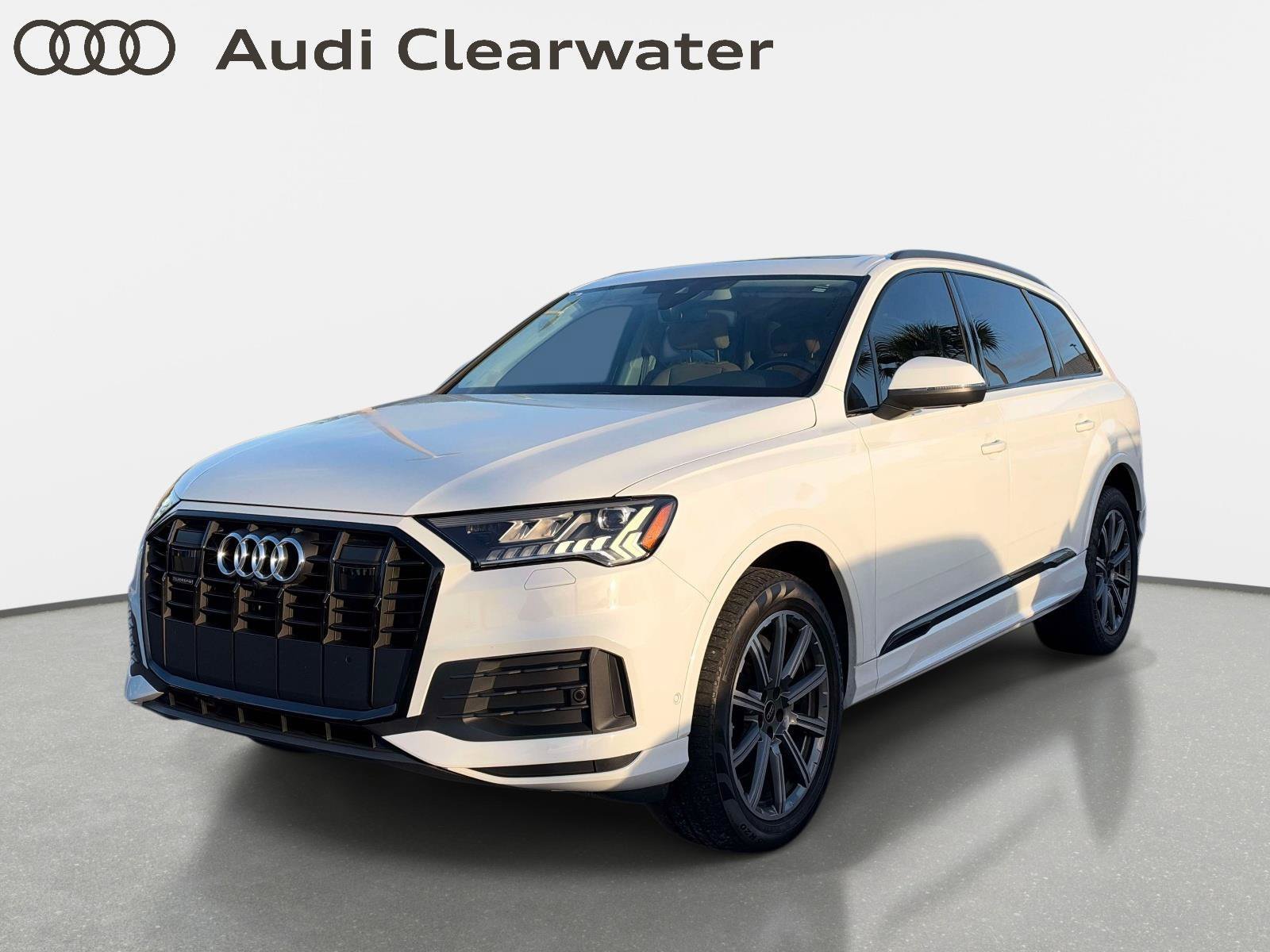 Used 2023 Audi Q7 2.0T Premium Plus w/ Premium Plus Package AWD/4WD image 1