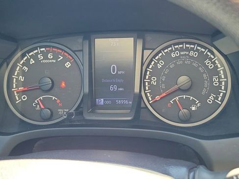 Used 2020 Toyota Tacoma SR w/ SR Convenience Package image 23