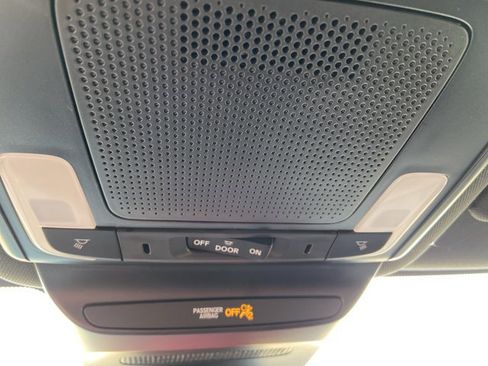 Used 2024 Honda HR-V Sport image 41