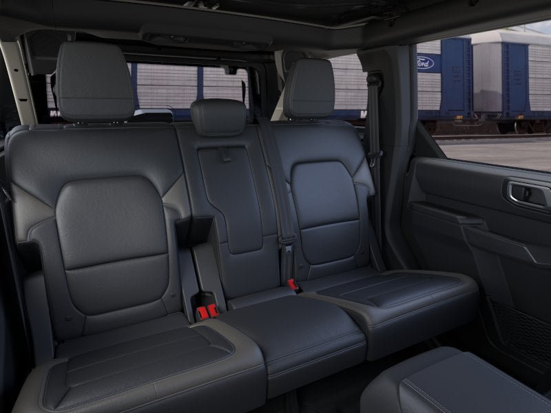 Used 2026 Ford Bronco Outer Banks AWD/4WD image 12