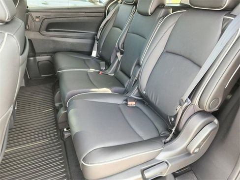 New 2026 Honda Odyssey Touring image 19