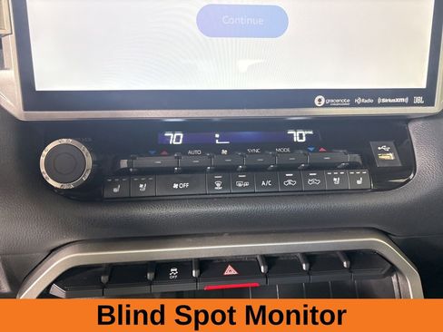 Used 2024 Toyota Tundra Limited image 17