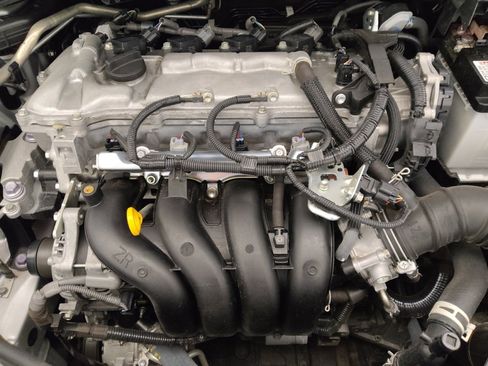 Used 2022 Toyota Corolla LE FWD image 30