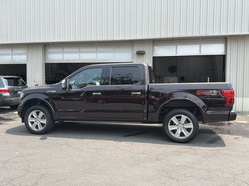 Used 2018 Ford F150 Platinum w/ Equipment Group 701A Luxury AWD/4WD image 9