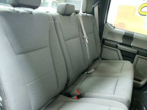 Used 2020 Ford F150 XLT image 9