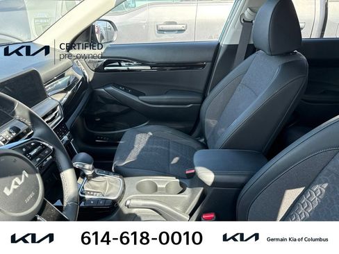 Certified 2025 Kia Seltos S AWD/4WD image 8