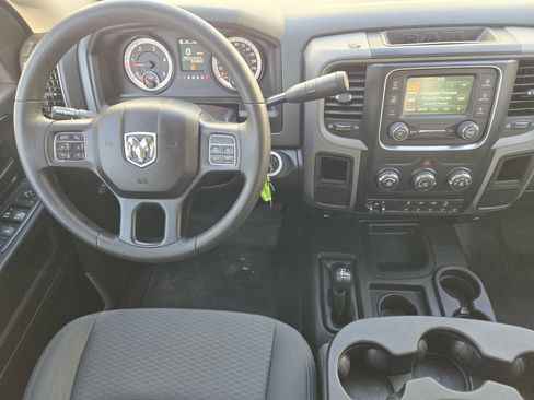 Used 2017 RAM 3500 Tradesman w/ Chrome Appearance Group image 28