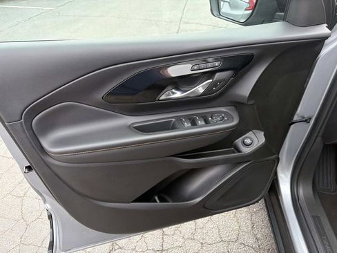 Used 2023 GMC Terrain AT4 image 19