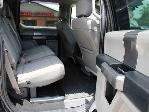 Used 2019 Ford F250 XLT w/ XLT Premium Package AWD/4WD image 11