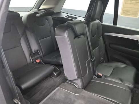 Used 2018 Volvo XC90 T5 Momentum FWD image 26