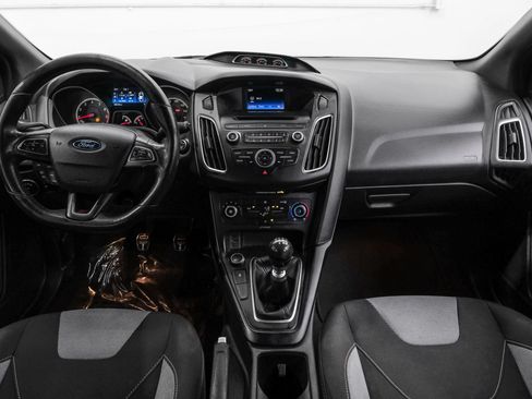 Used 2017 Ford Focus ST FWD image 18