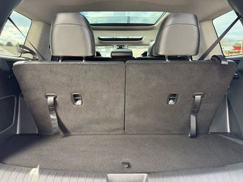 Used 2025 Hyundai Santa Fe Limited image 12