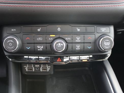 Used 2024 Dodge Durango R/T w/ Blacktop Package image 21