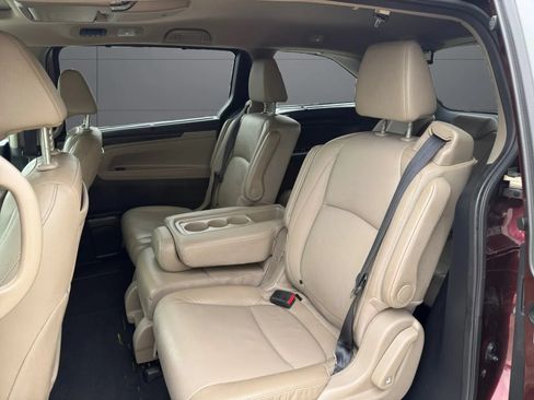 Used 2018 Honda Odyssey Touring image 20