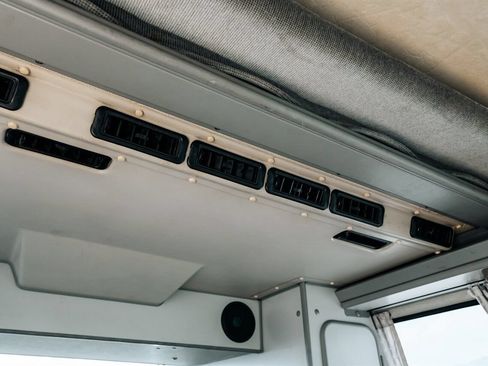 Used 1989 Volkswagen Vanagon GL RWD image 39