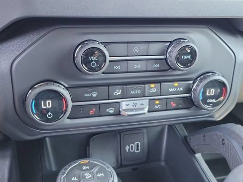 New 2026 Ford Bronco Big Bend w/ Sasquatch Package AWD/4WD image 26