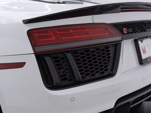 Used 2017 Audi R8 V10 AWD/4WD image 28