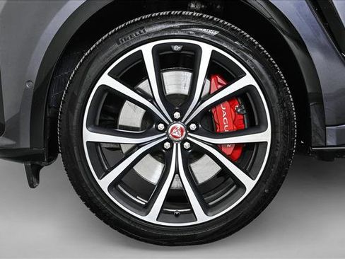 Used 2022 Jaguar F-PACE SVR image 25