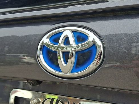 Used 2021 Toyota RAV4 XLE w/ Convenience Package AWD/4WD image 31