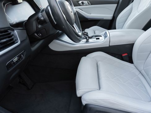 Certified 2023 BMW X5 sDrive40i image 9