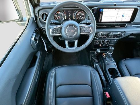 Used 2025 Jeep Wrangler Sahara w/ Safety Group image 21