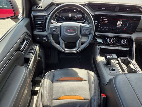 Used 2023 GMC Sierra 1500 AT4 w/ Technology Package AWD/4WD image 11