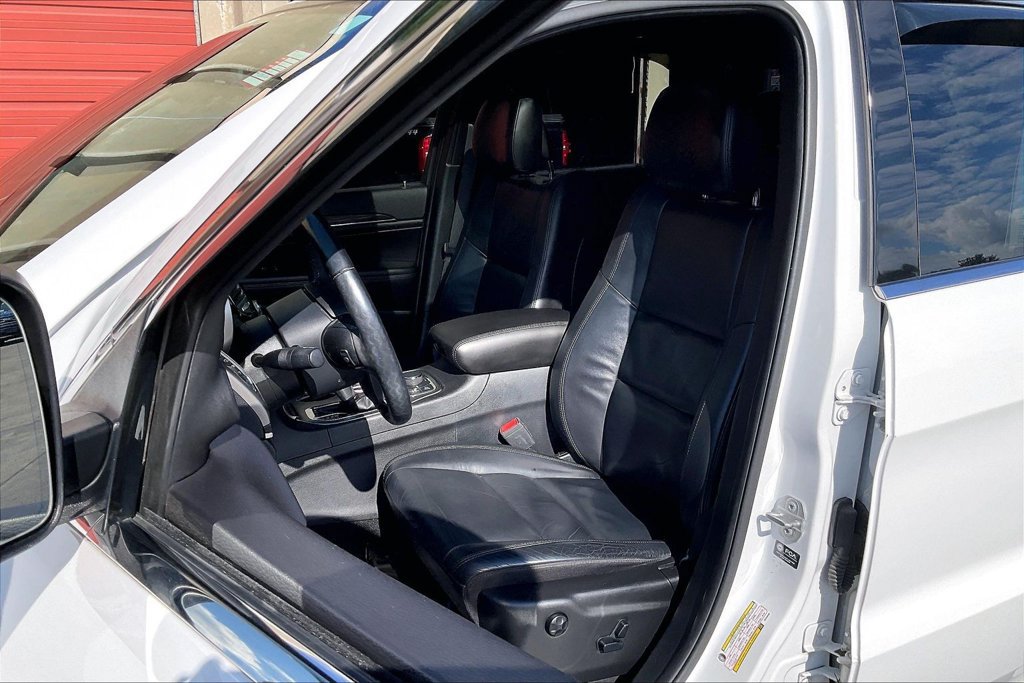 Used 2021 Jeep Grand Cherokee Limited AWD/4WD image 24