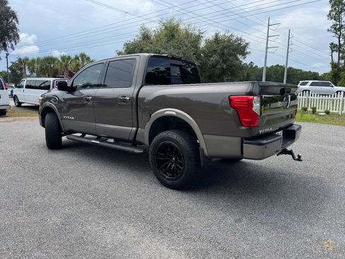 Used 2017 Nissan Titan Platinum Reserve AWD/4WD image 32